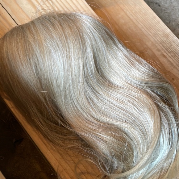 NWT 15” approx light blonde sandy lights bangs human blended wig ombré gradient - Picture 12 of 16